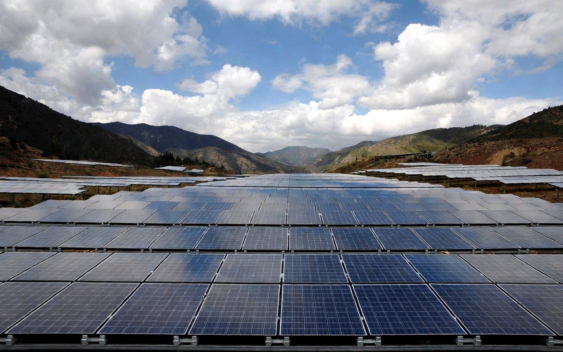 A utility-scale photovoltaic array
